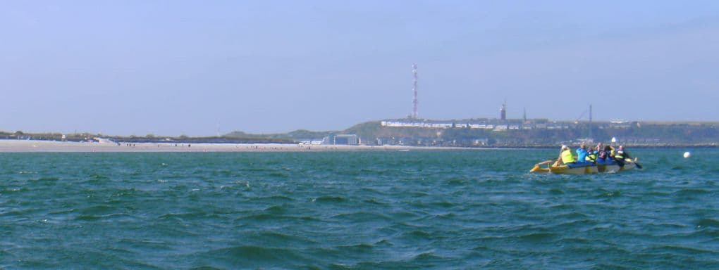 Ausleger-Kanus vor Helgoland